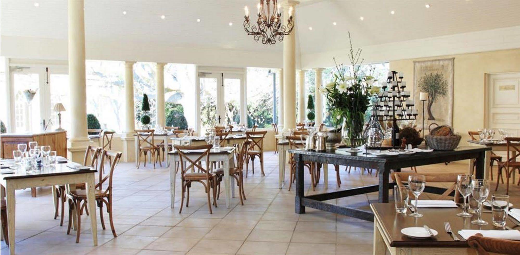 בואוראל Milton Park Country House Hotel & Spa מראה חיצוני תמונה